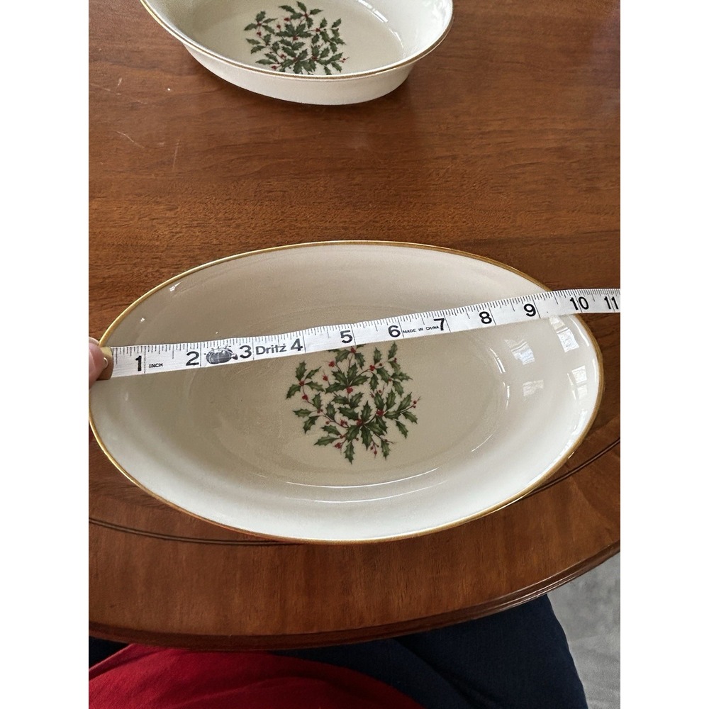 Lenox Holiday Holly Berry Oval 10 1/4" & 8.5"SERVING BOWL 24K Rim Lot Of 2 - Picture 11 of 13